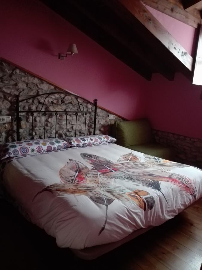 La Eria De Colombres Villa Bagian luar foto